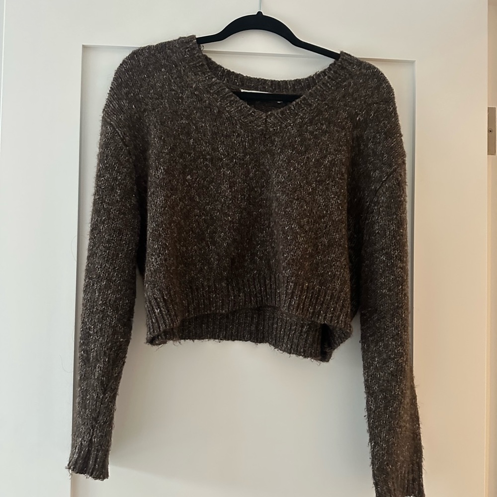 Zara brown cropped sweater, size M